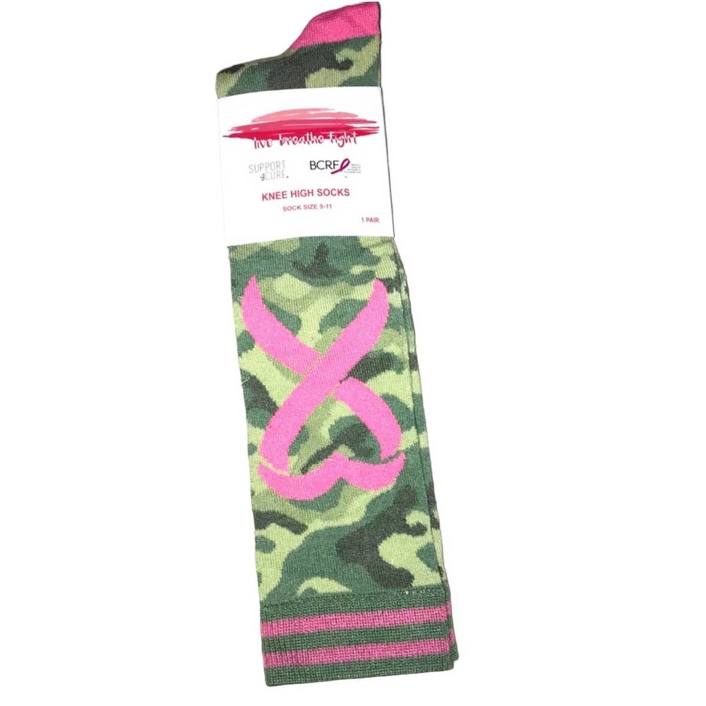 BREAST CANCER AWARENESS KNEE HIGH CAMO SOCKS SZ 9-11 - Picture 1 of 2